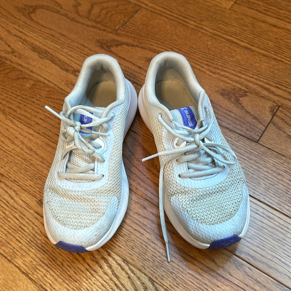 Girls Under Armour Surge Sneakers